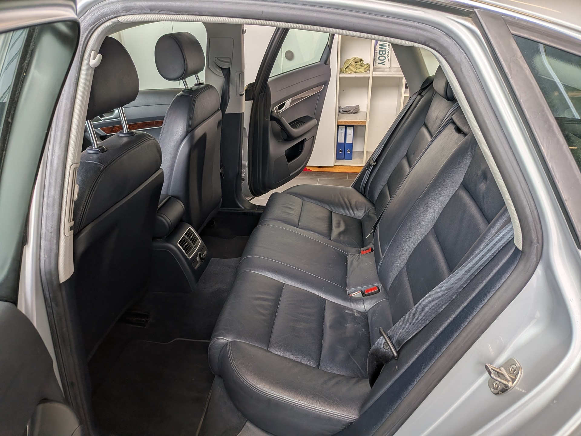 AUDI A6 Limousine 3.0 V6 TDI quattro-image-13