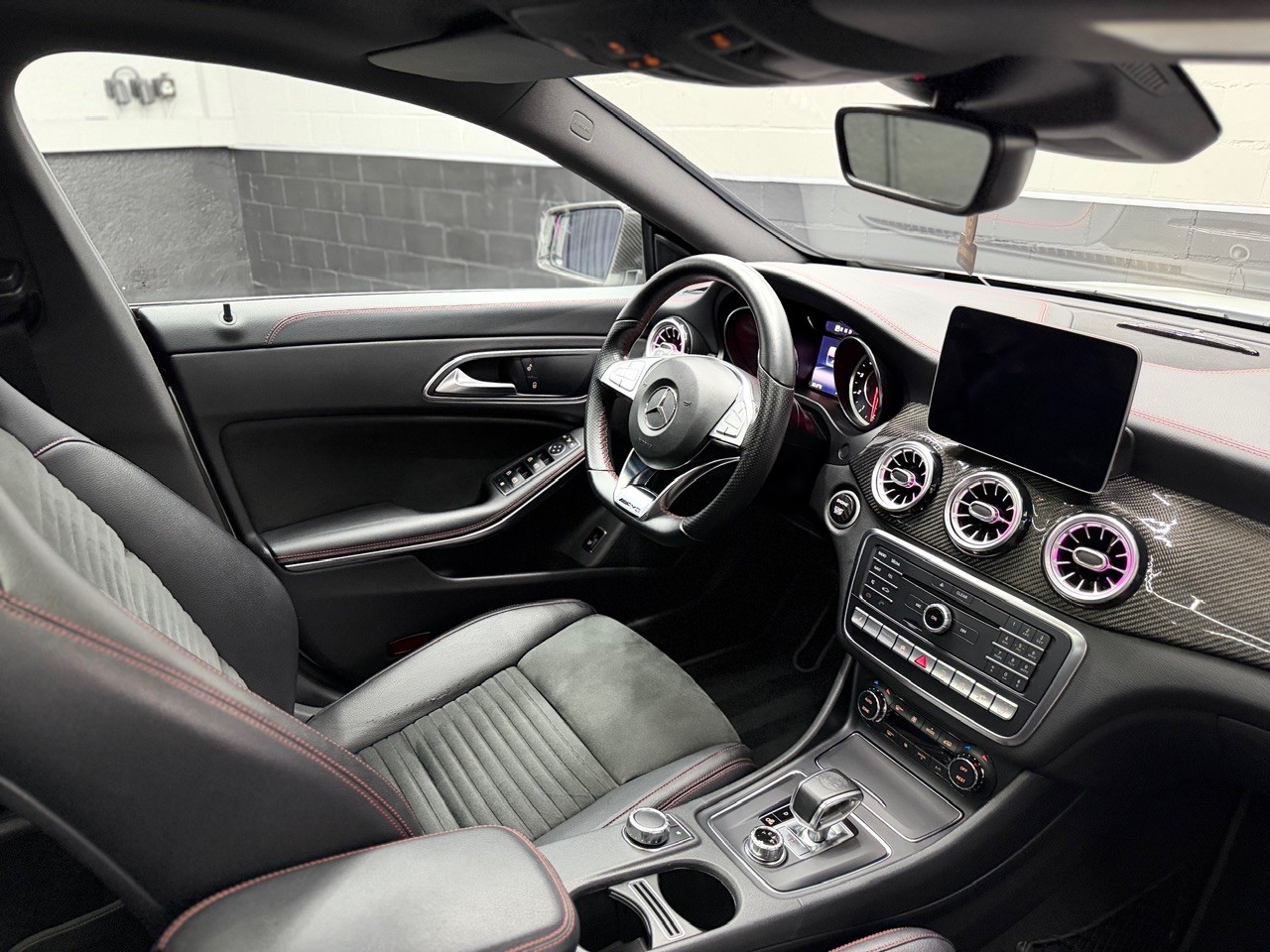 MERCEDES-BENZ CLA 45 AMG 4Matic | Glasschiebedach | Ambiente | Rückfahrkamera | CH-Auto mit Gratis Service-image-23