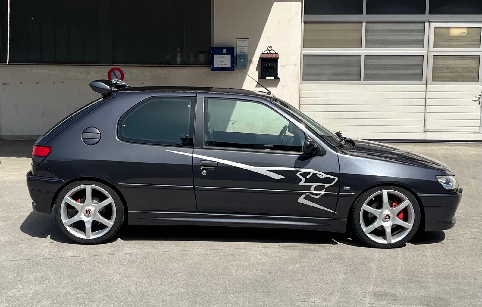 PEUGEOT 306 2.0 16V GTi 6-image-1