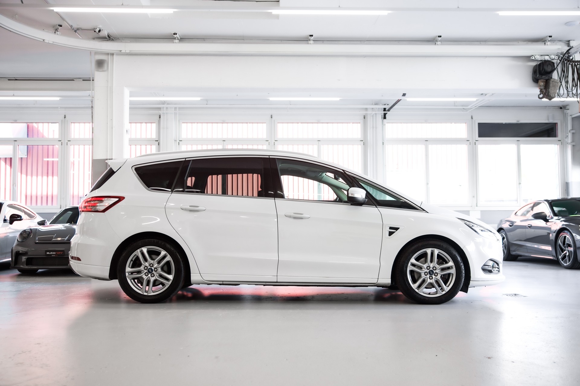 FORD S-Max 2.0 TDCi 180 Titanium FPS 4x4-image-3