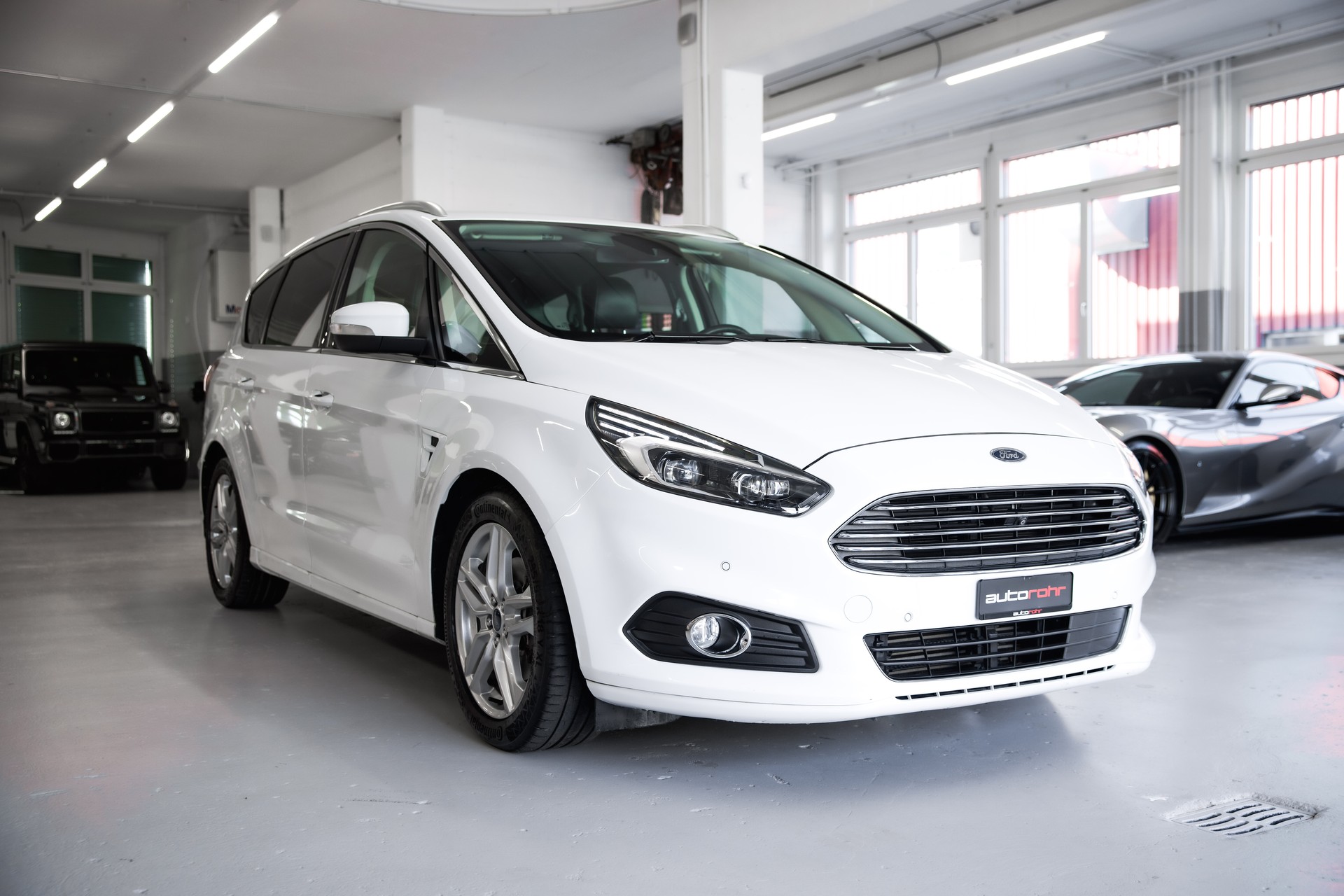 FORD S-Max 2.0 TDCi 180 Titanium FPS 4x4-image-2