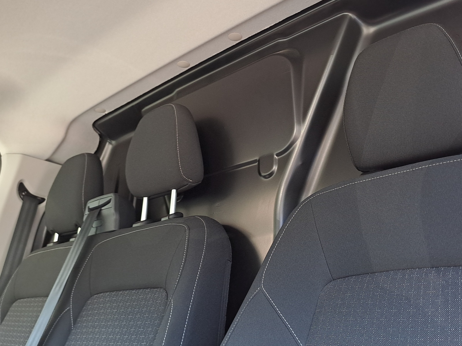 FORD Transit Custom Van 320 L1H1 Trend Automat 4x4-image-15