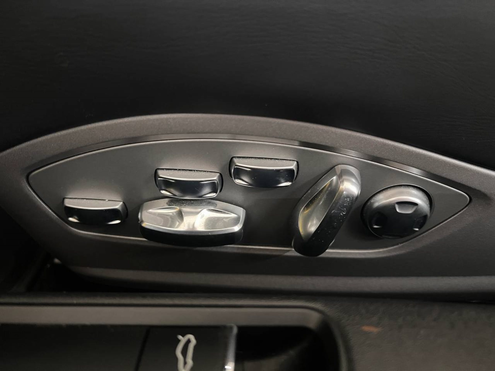 PORSCHE 911 Targa 4S-image-21