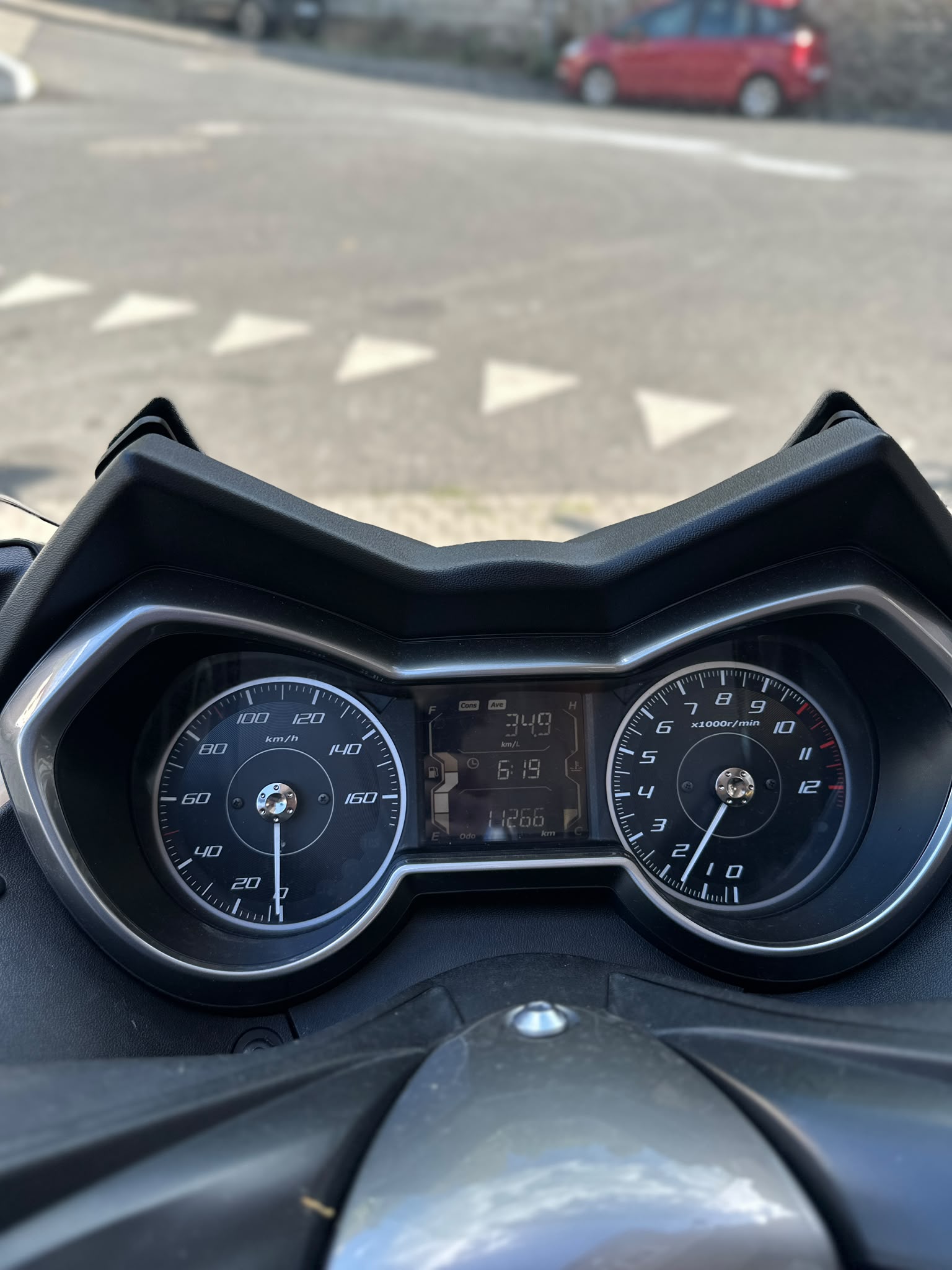 YAMAHA X-Max YP 125 Tech Max-image-4