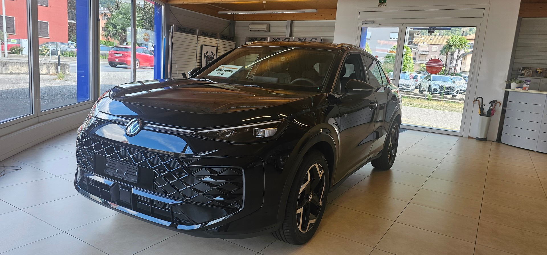 VW T-Roc 1.5 eTSI mHEV R-Line DSG-image-0