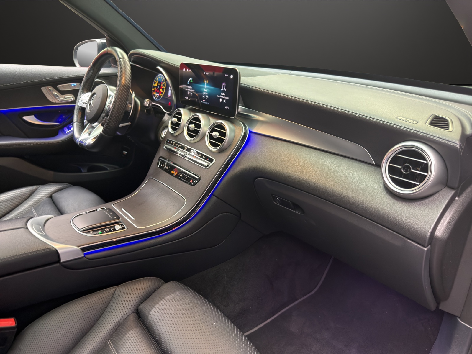 MERCEDES-BENZ GLC 43 AMG 4Matic-image-7