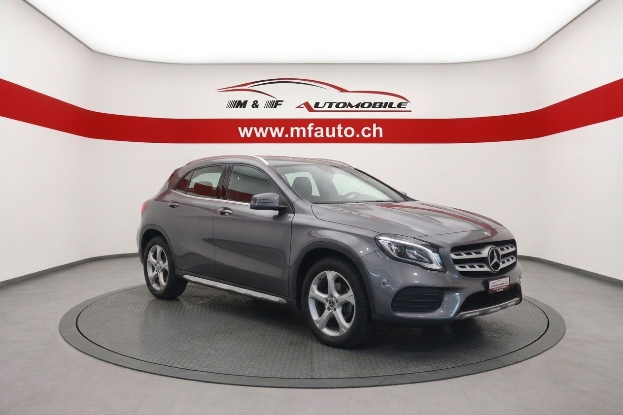 MERCEDES-BENZ GLA 220 d AMG Line 4m-image-1