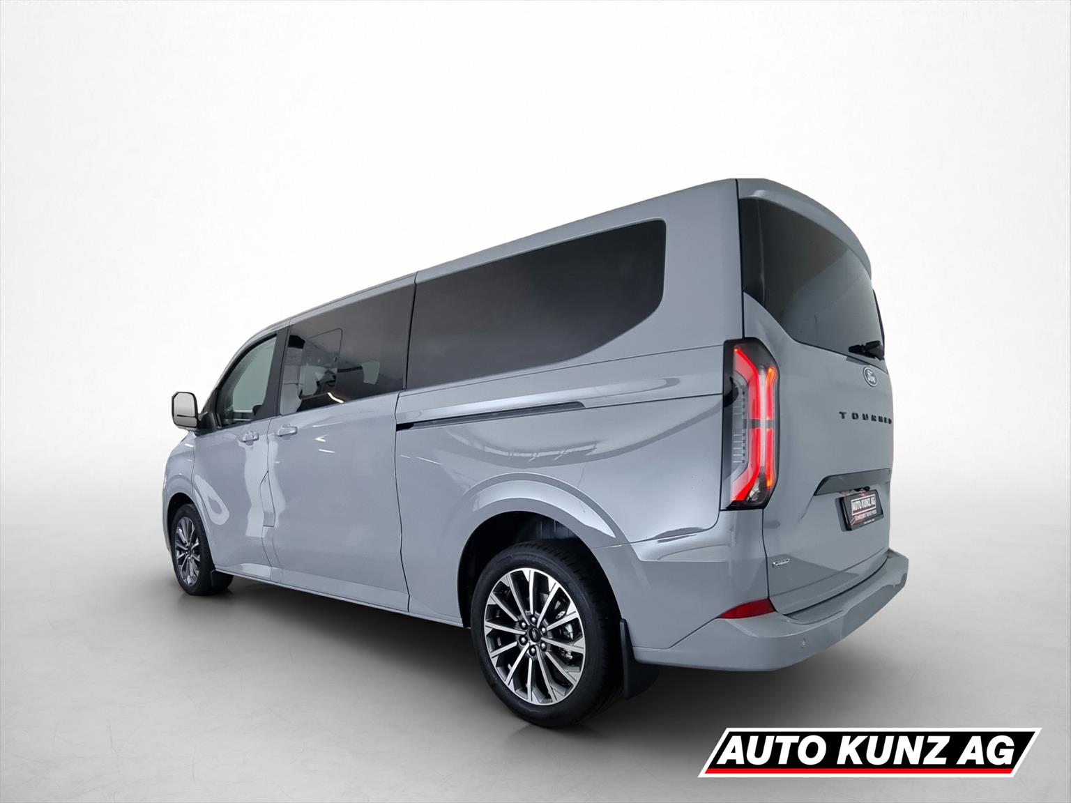 FORD Tourneo Custom Titanium X L2H1 8-Plätzer-image-3