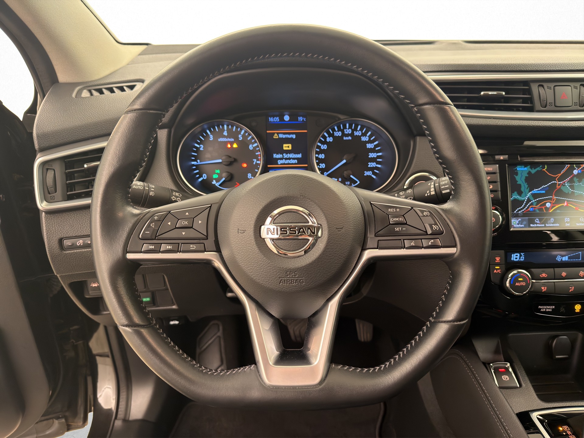 NISSAN Qashqai 1.3 DIG-T 160 Tekna-image-7