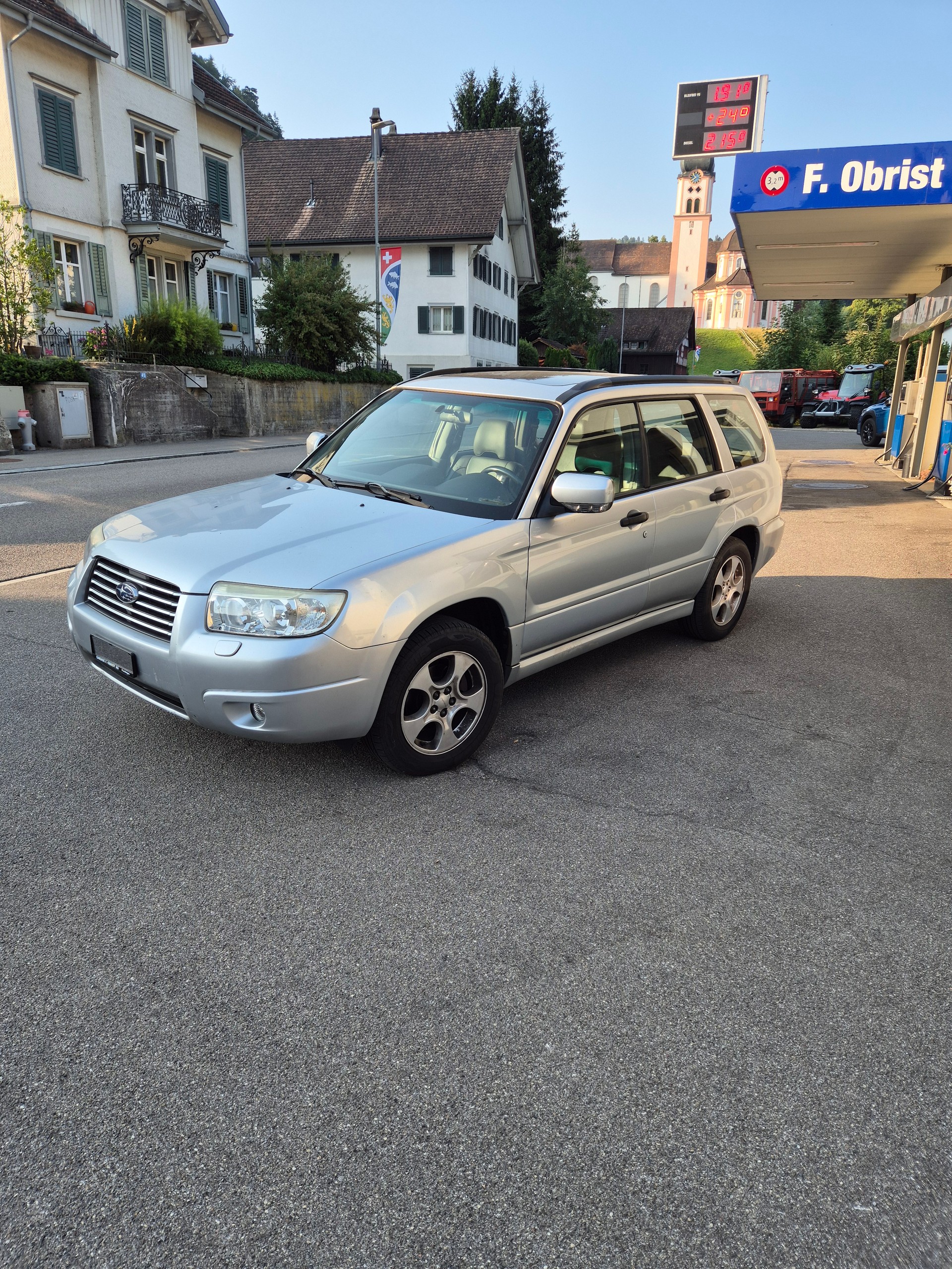 SUBARU Forester 2.0X Limited (Club)-image-0