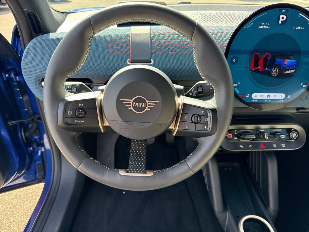 MINI Aceman E-image-12