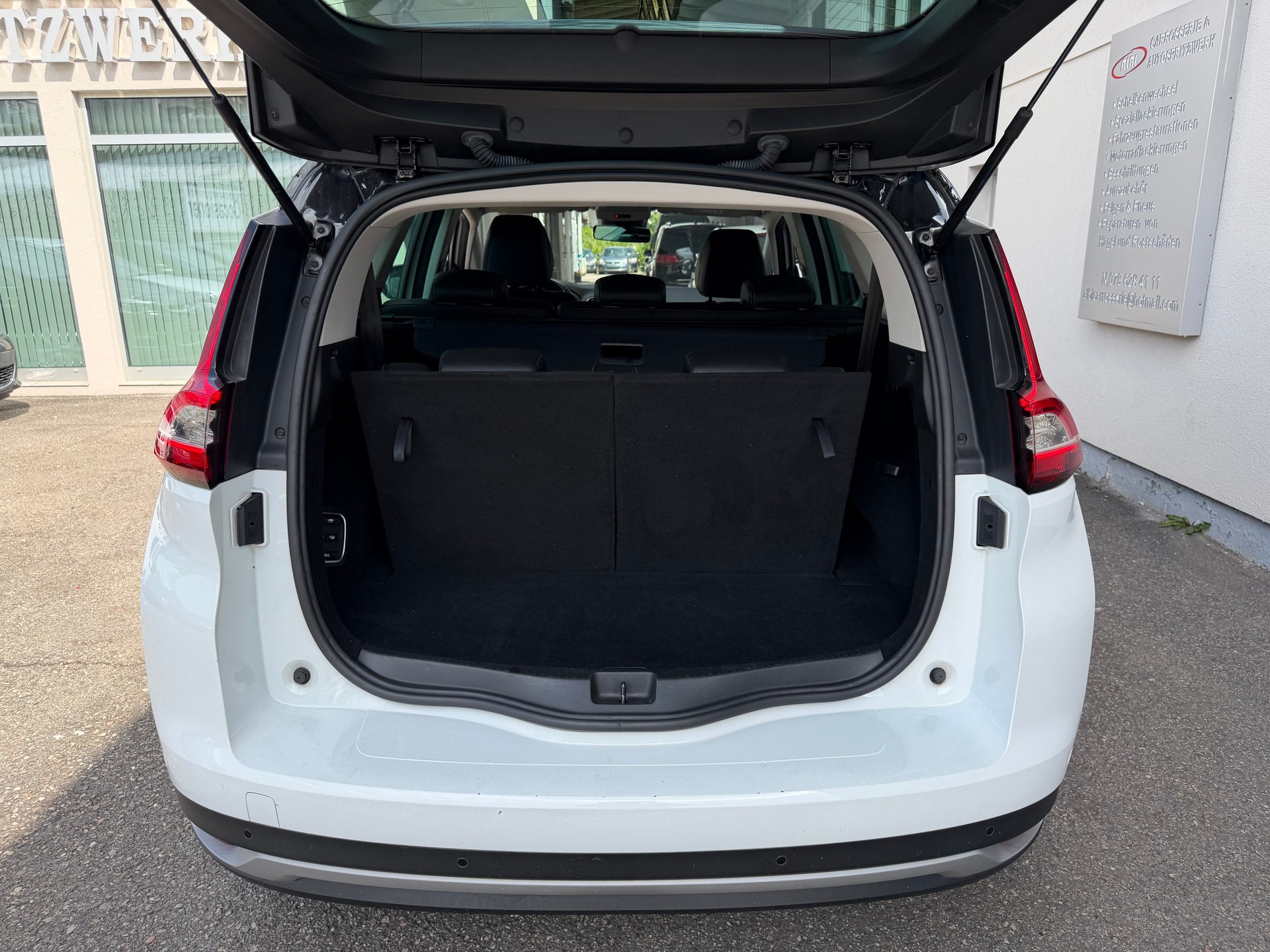 RENAULT Grand Scénic 1.3 16V Turbo Intens EDC-image-8