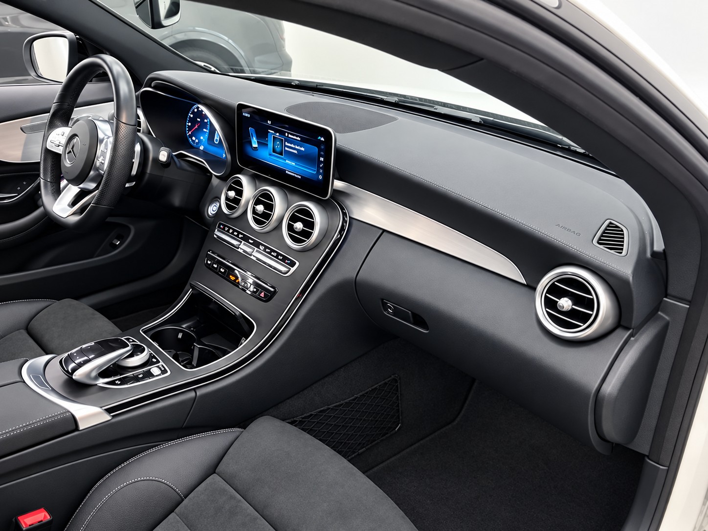 MERCEDES-BENZ C 400 Coupé 4Matic AMG Line 9G-tronic-image-7