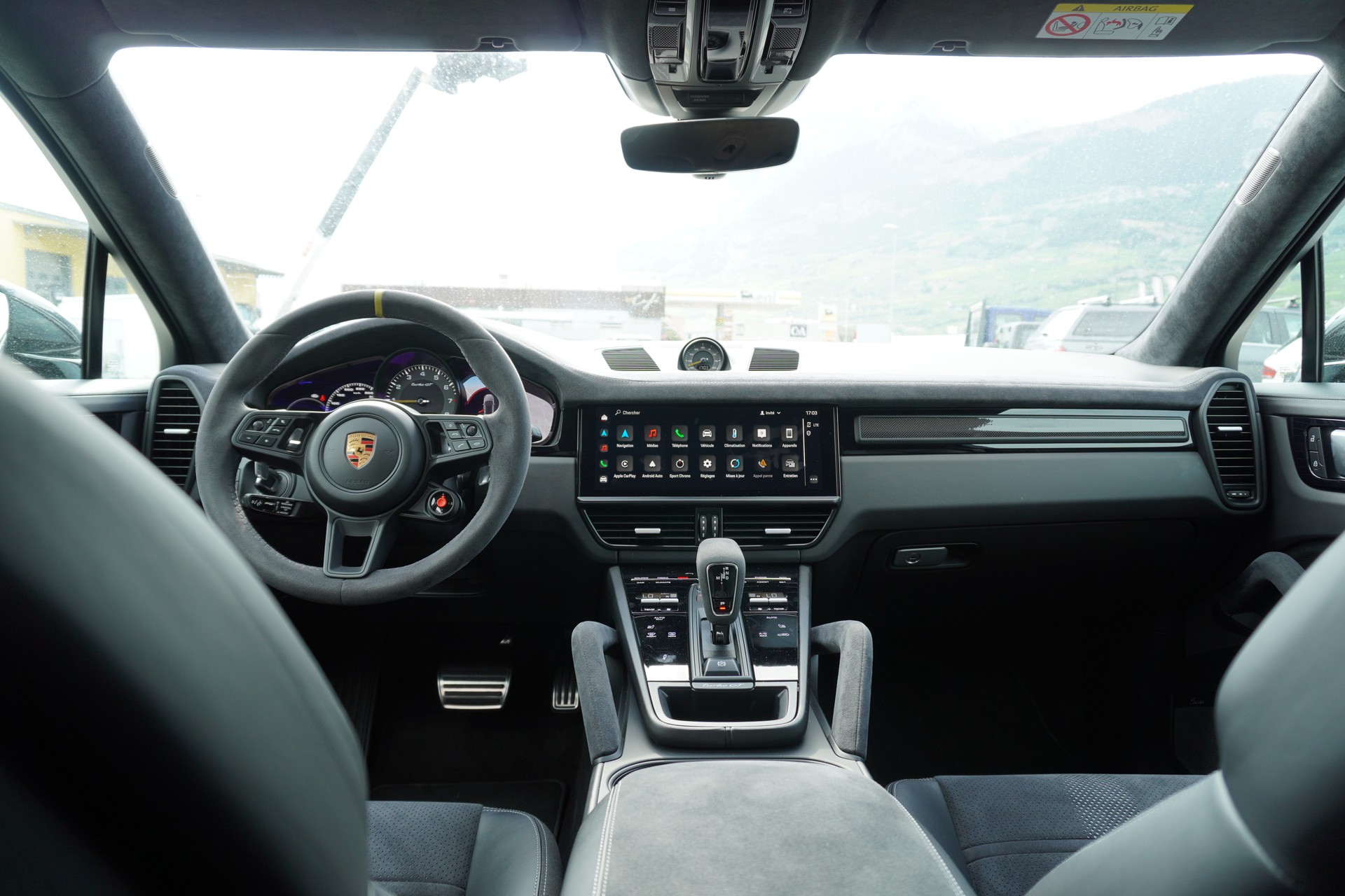 PORSCHE Cayenne Turbo GT-image-16