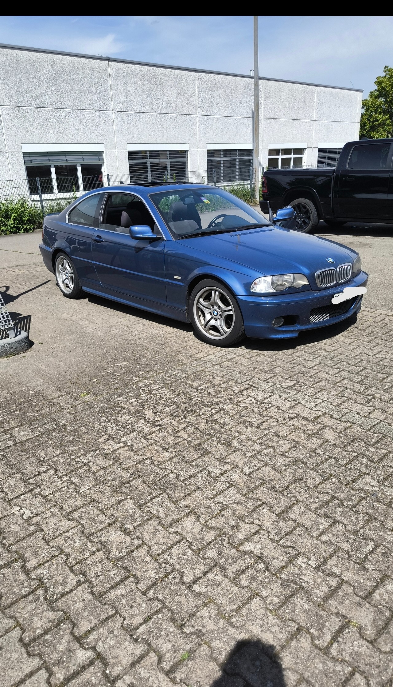 BMW 330Ci-image-1