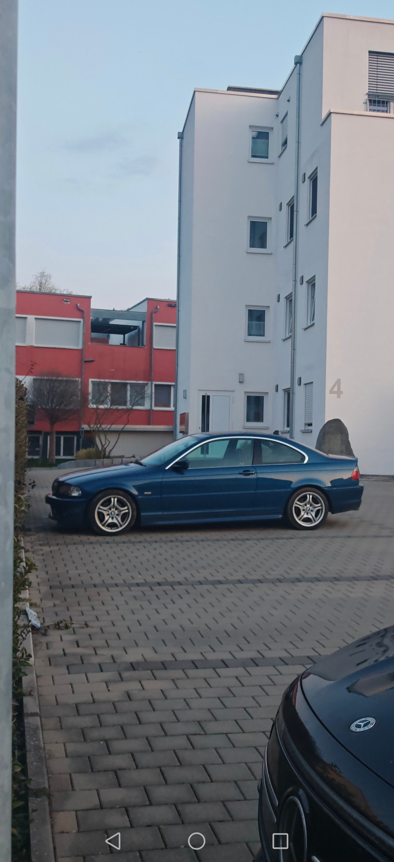BMW 330Ci-image-2