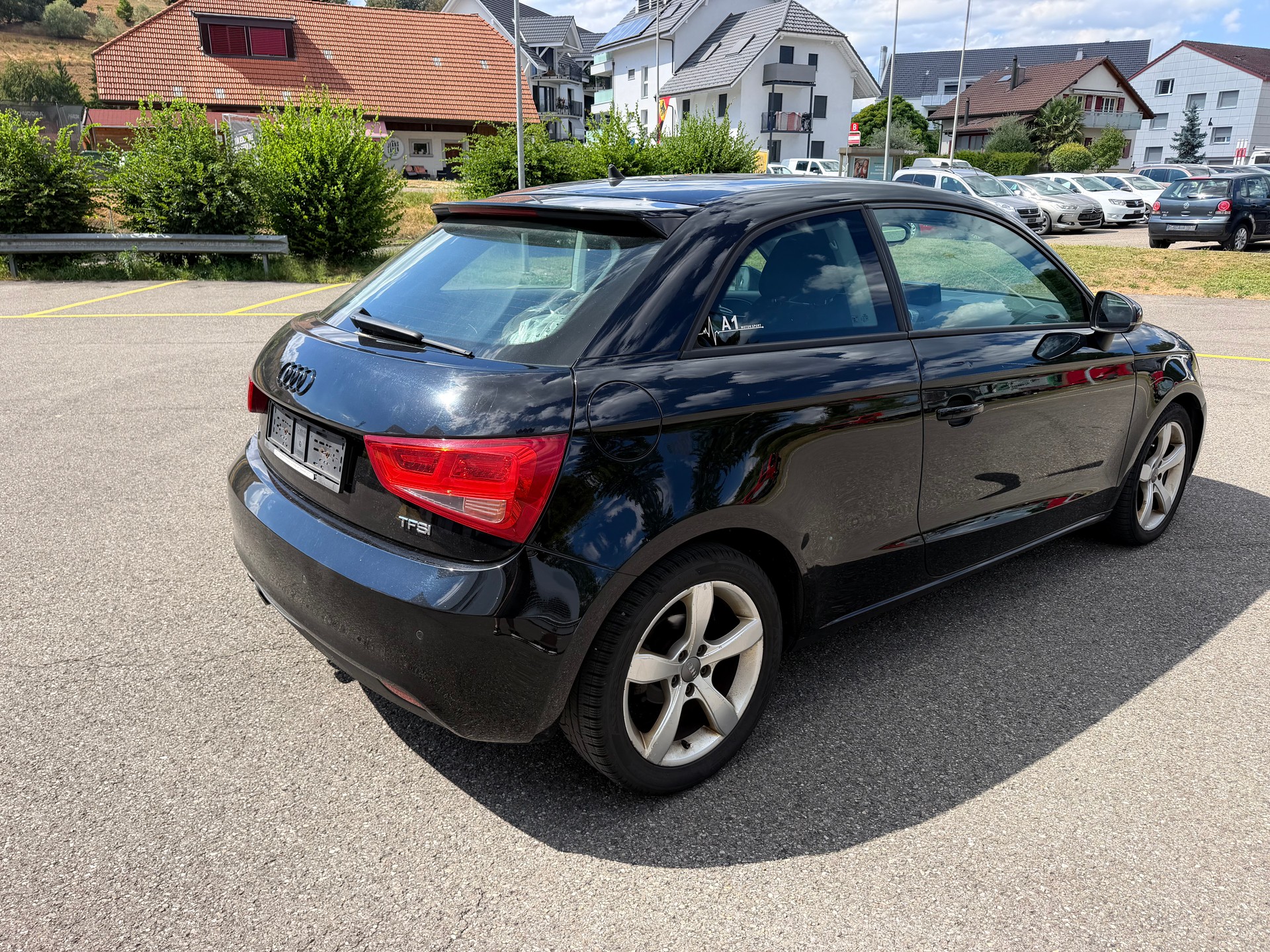 AUDI A1 1.4 TFSI Ambition-image-3