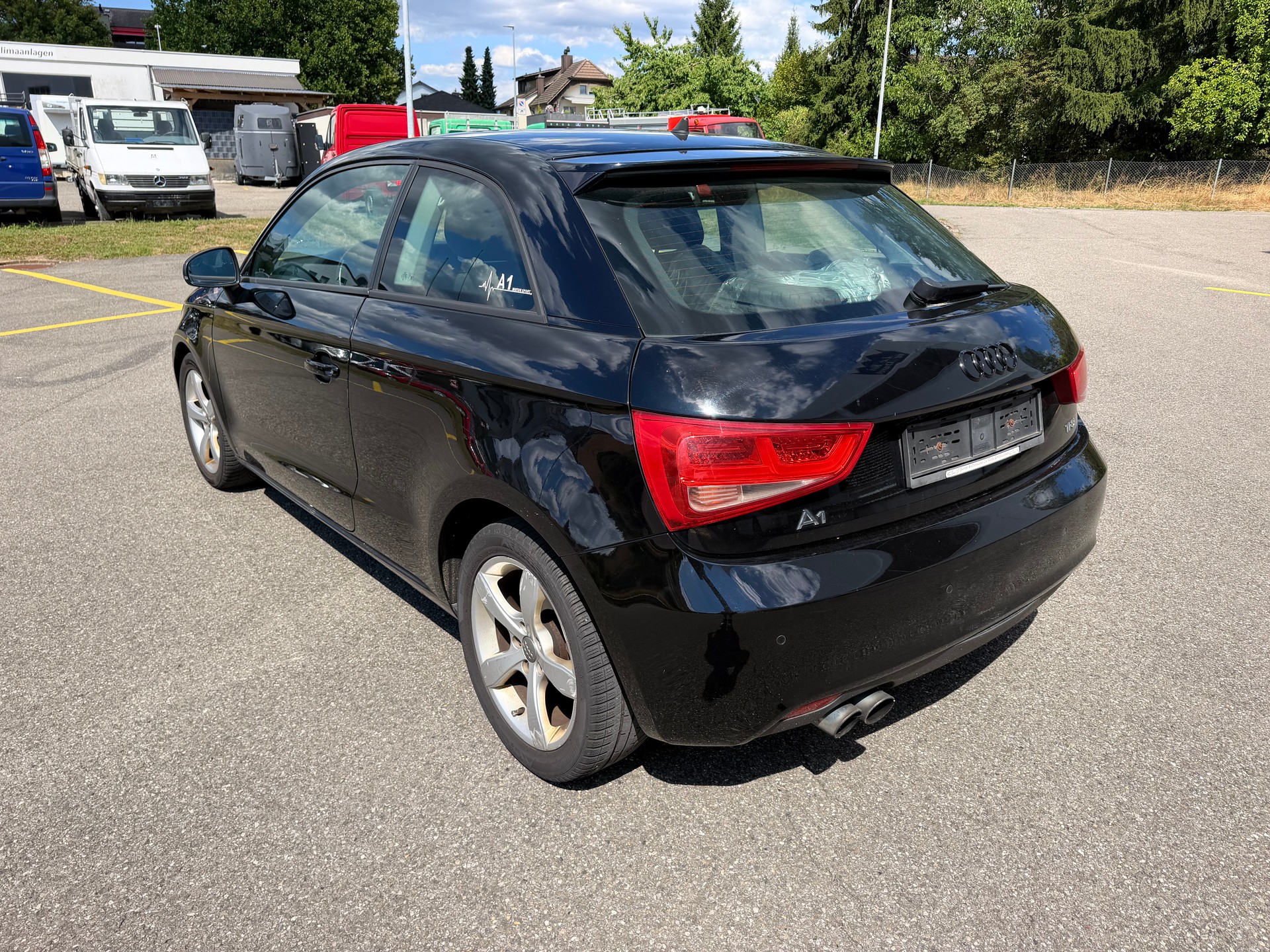 AUDI A1 1.4 TFSI Ambition-image-4