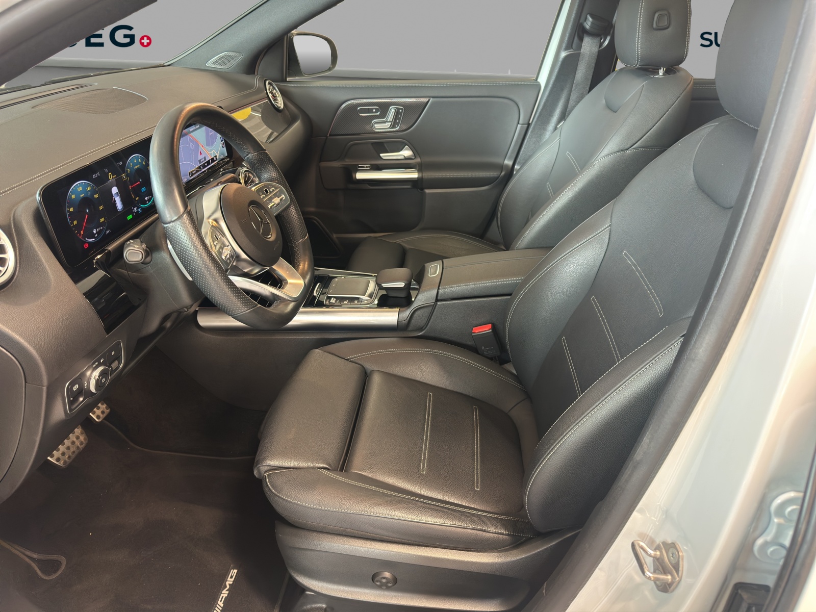 MERCEDES-BENZ GLA 250e AMG Line 8G-DCT-image-7