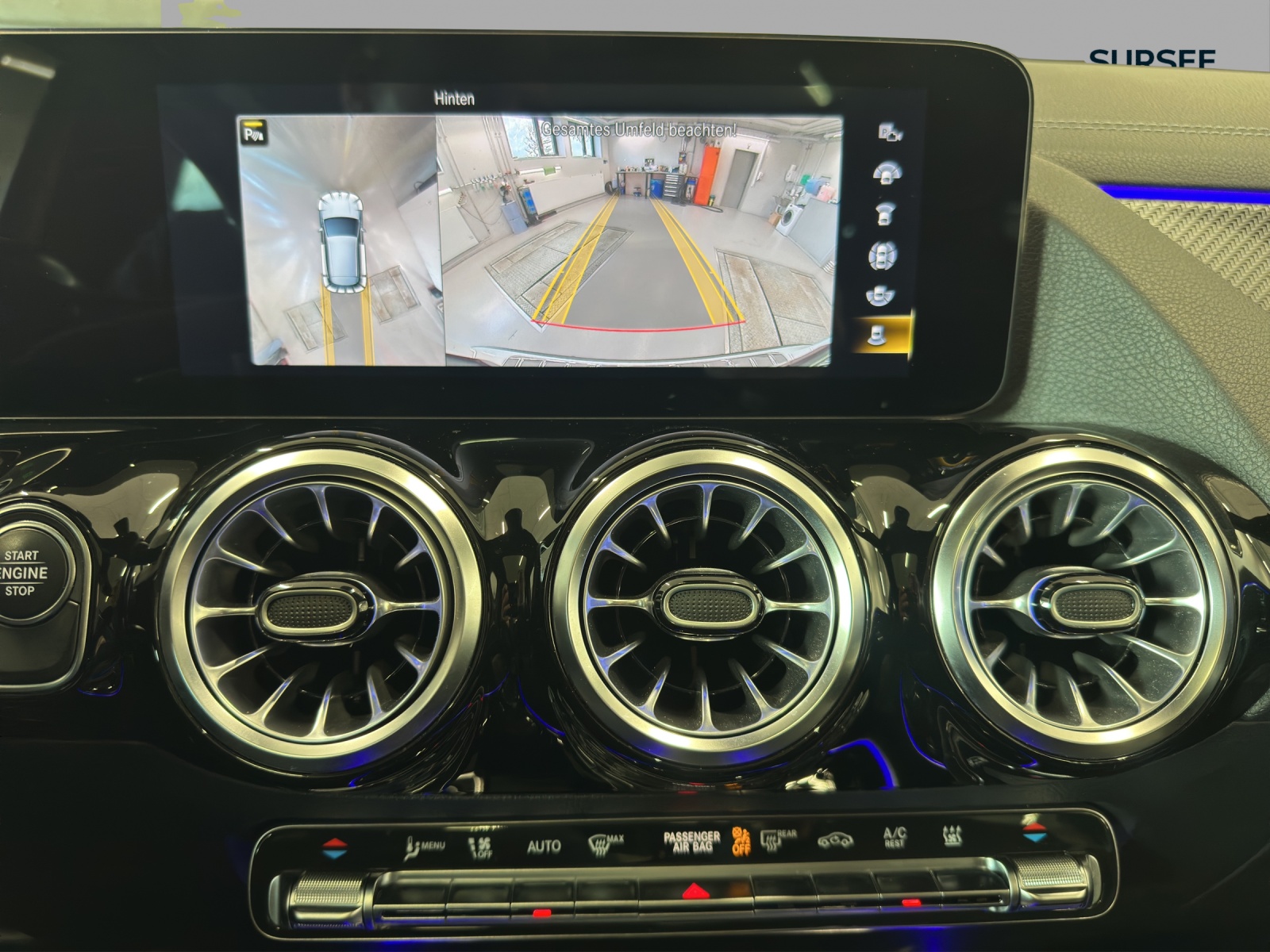 MERCEDES-BENZ GLA 250e AMG Line 8G-DCT-image-11