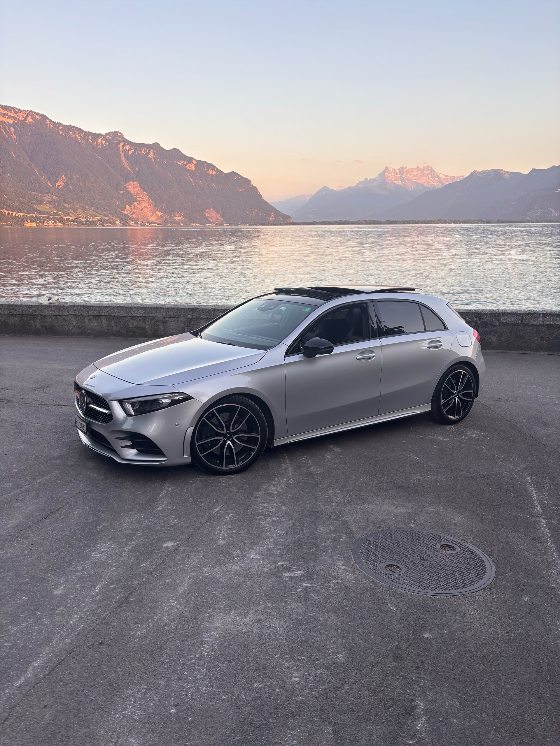 MERCEDES-BENZ A 250 AMG Line 7G-DCT-image-1