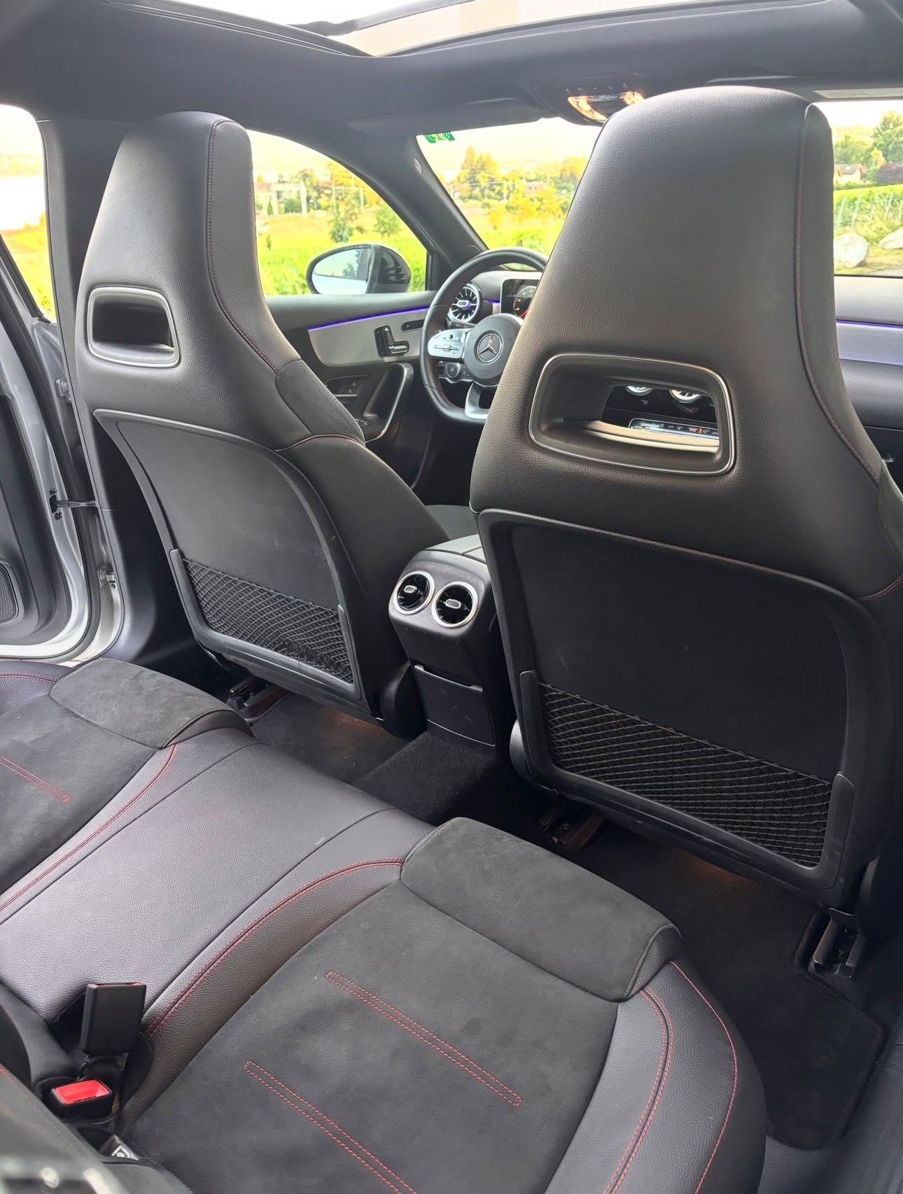 MERCEDES-BENZ A 250 AMG Line 7G-DCT-image-6
