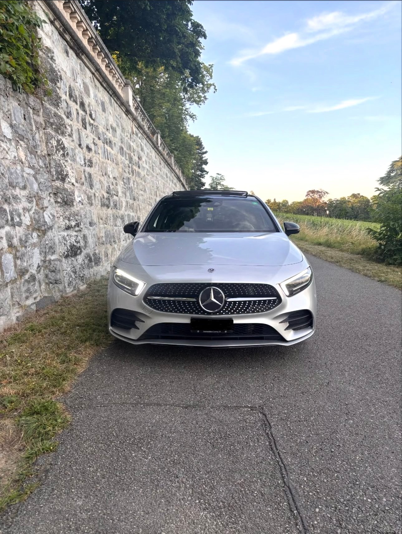MERCEDES-BENZ A 250 AMG Line 7G-DCT-image-1