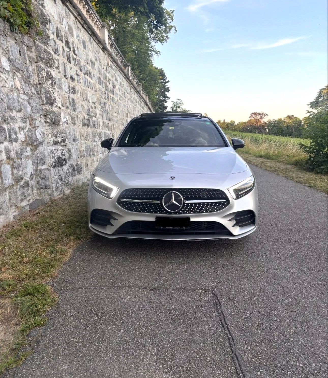MERCEDES-BENZ A 250 AMG Line 7G-DCT-image-3