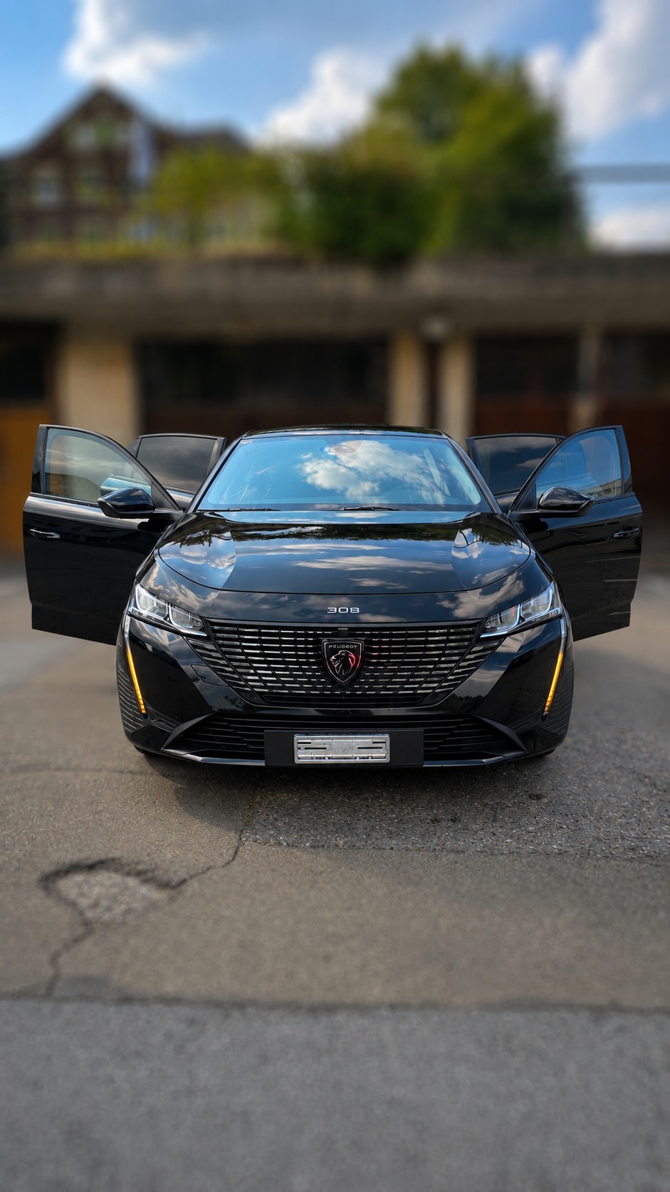 PEUGEOT 1.2 PureTech Allure-image-4