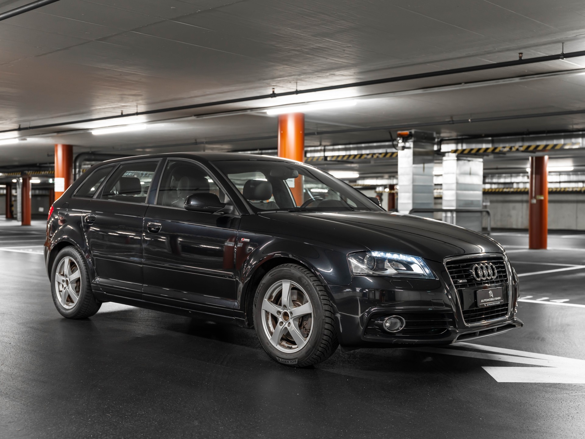 AUDI A3 Sportback 2.0 TFSI Ambition quattro S-tronic-image-13