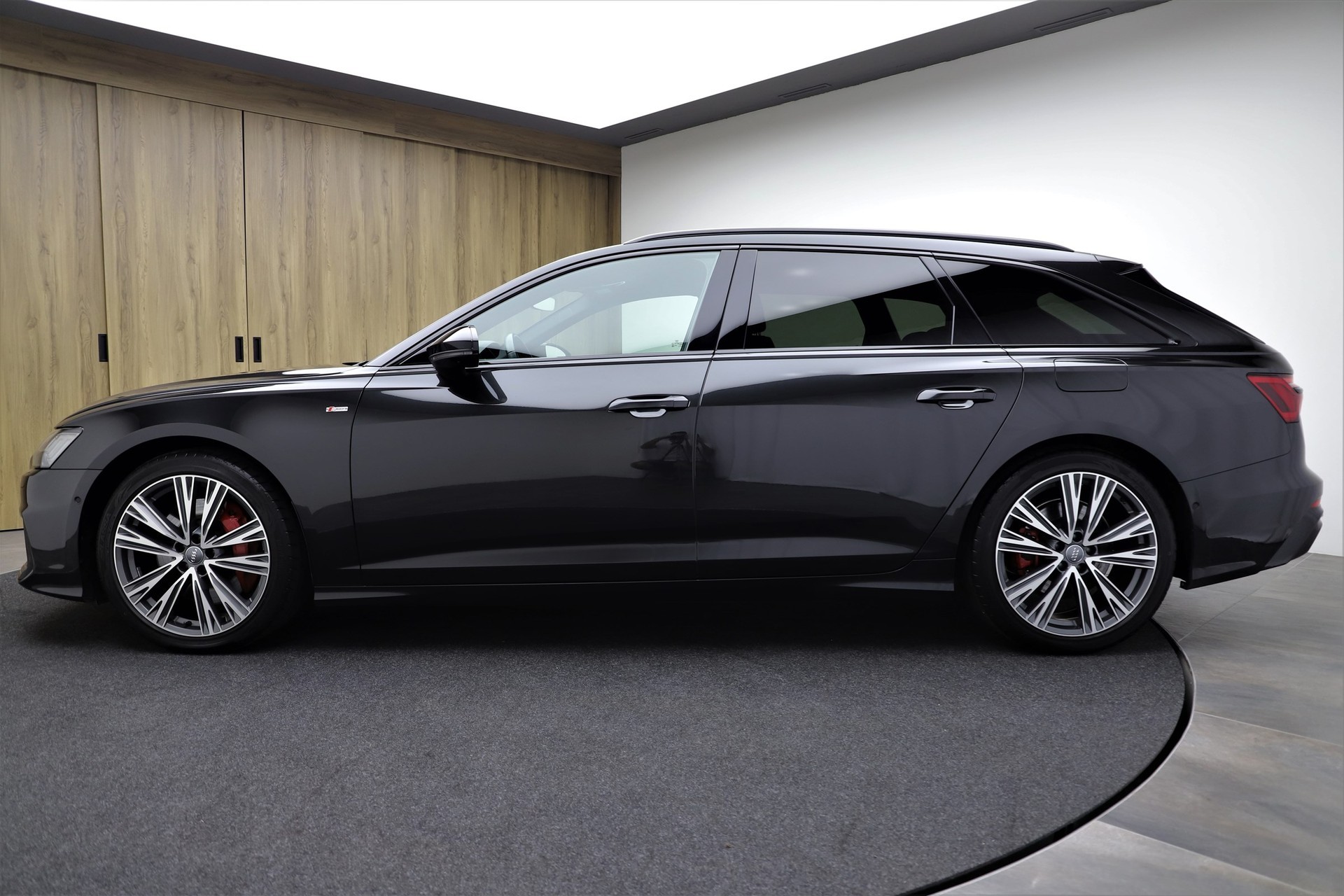 AUDI 2.0 55 TFSI e Sport quattro S-Tronic-image-4
