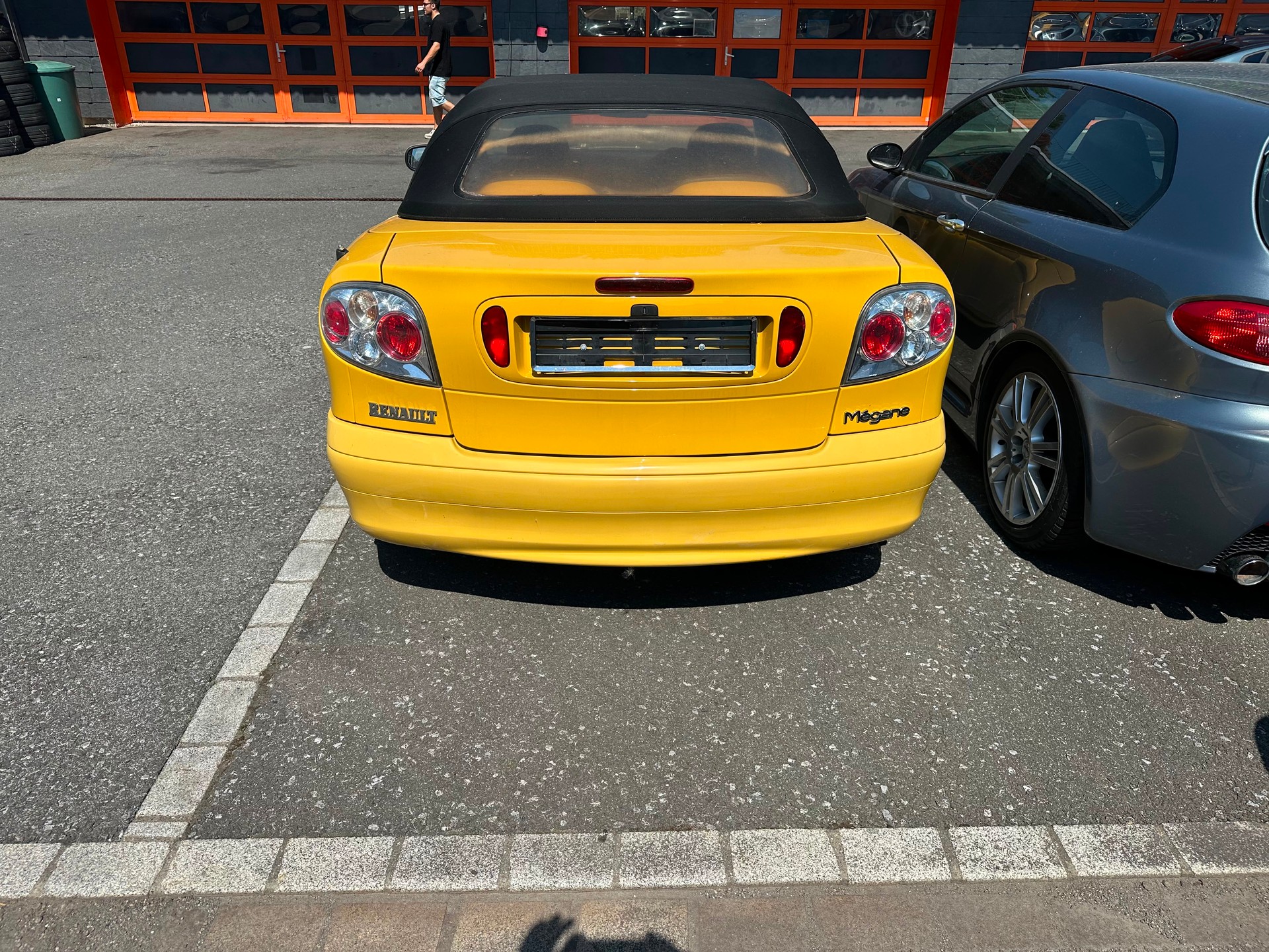 RENAULT Mégane 2.0 16V IDE Dynamique-showroom-element-3