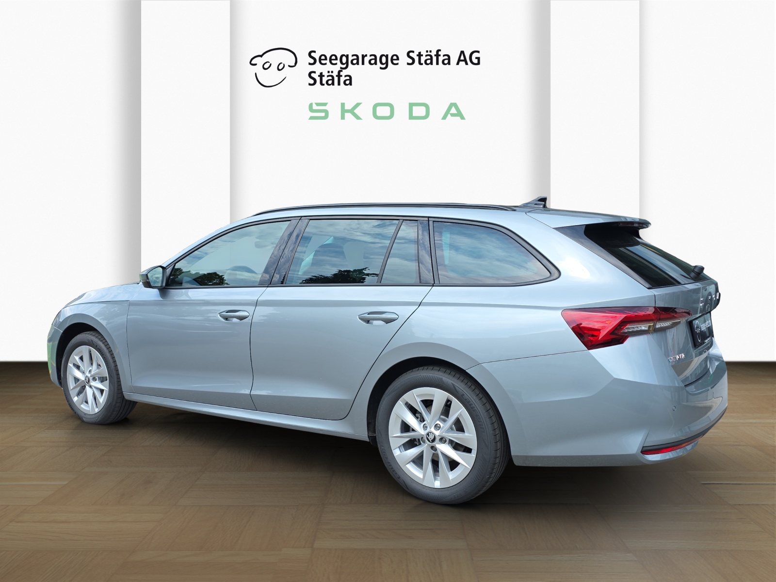 SKODA Octavia Combi 2.0 TSI DSG Selection 4x4-image-2