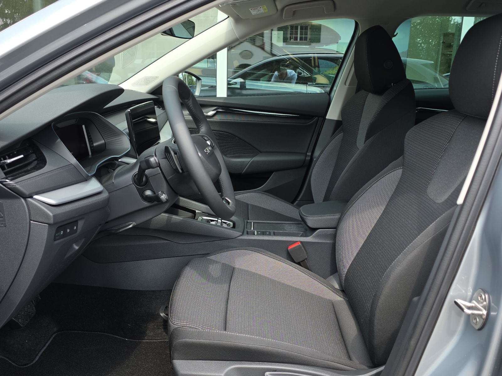 SKODA Octavia Combi 2.0 TSI DSG Selection 4x4-image-5