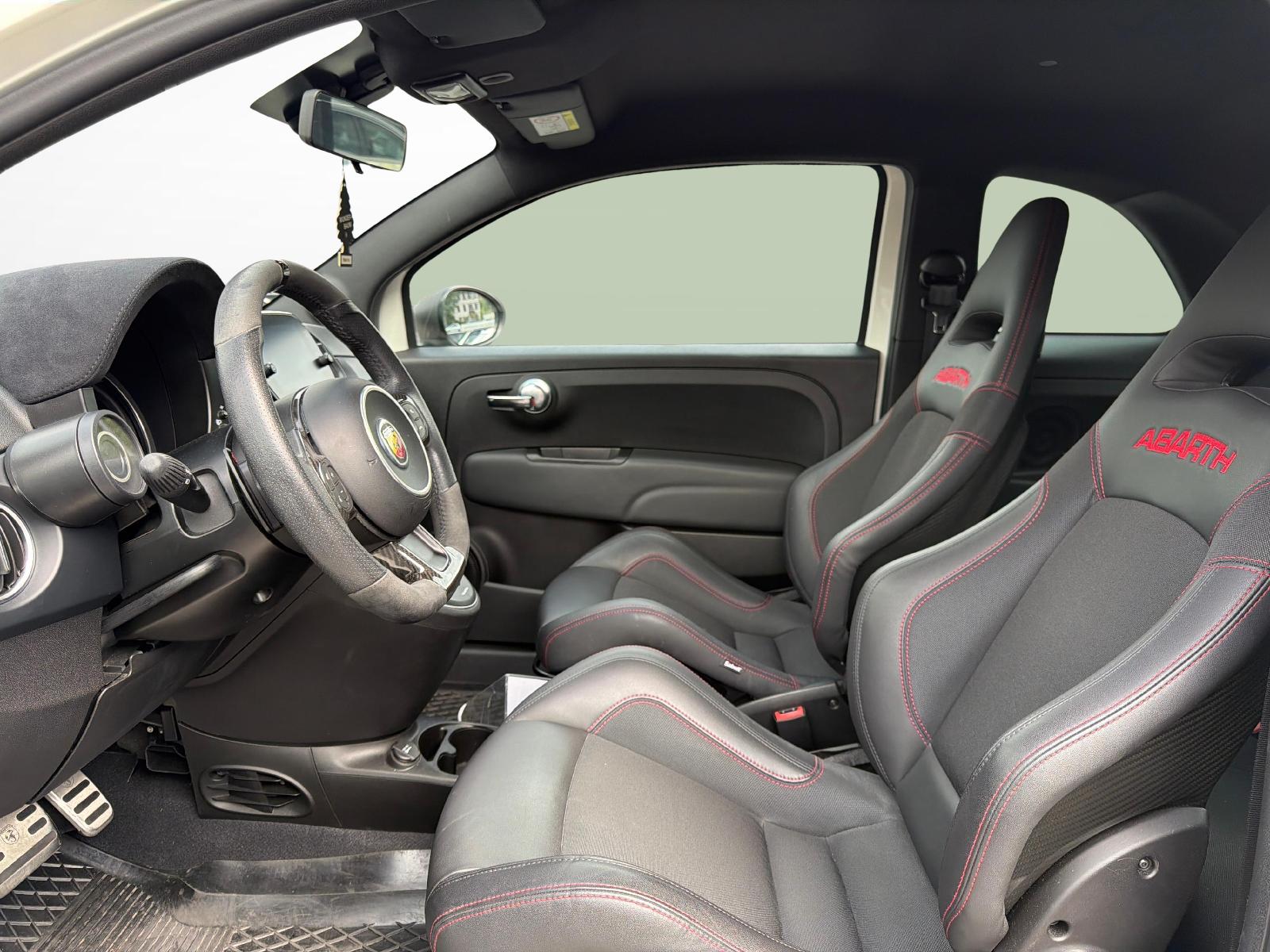 FIAT 695 Abarth 1.4 T-Jet 180-image-5