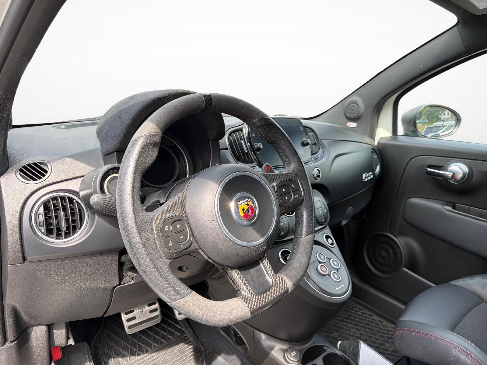 FIAT 695 Abarth 1.4 T-Jet 180-image-11