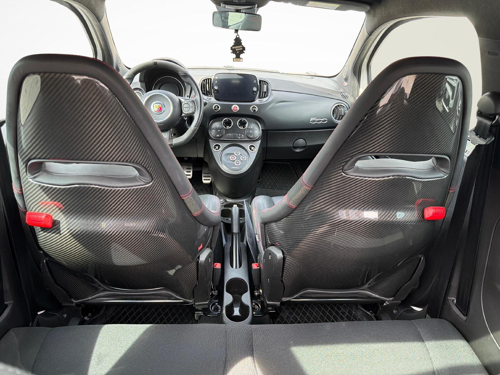 FIAT 695 Abarth 1.4 T-Jet 180-image-8