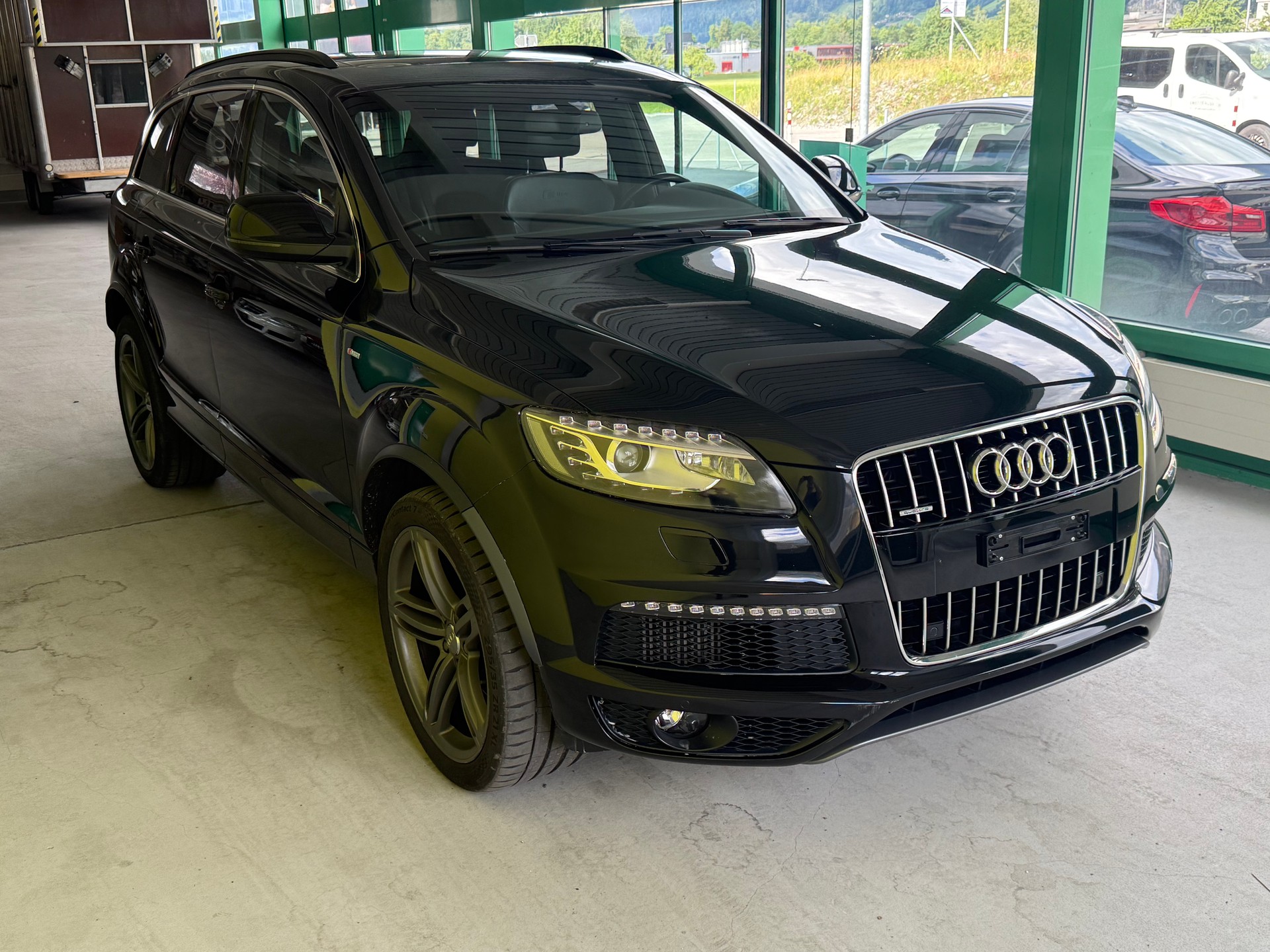 AUDI Q7 3.0 TDI quattro tiptronic-image-4