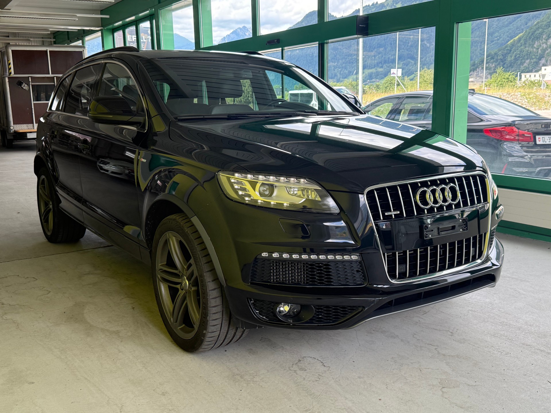 AUDI Q7 3.0 TDI quattro tiptronic-image-5