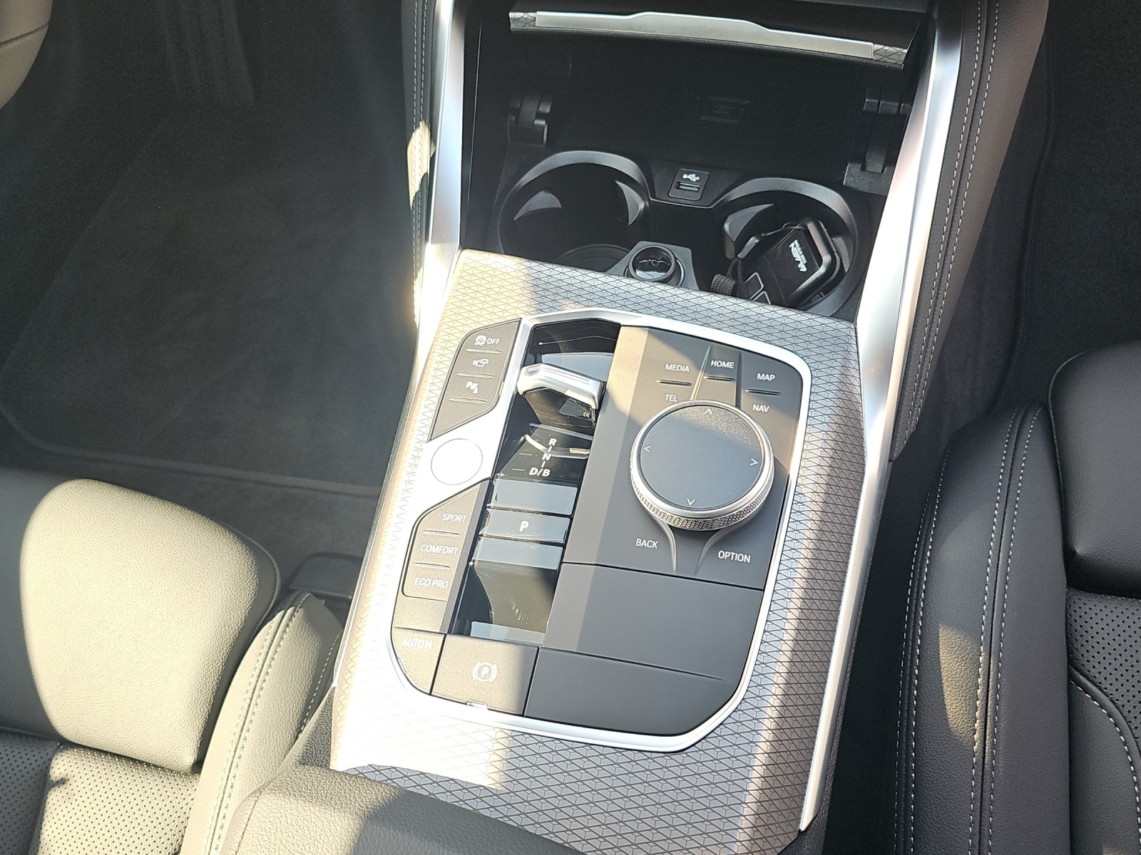 BMW i4 xDrive 40 M Sport-image-17