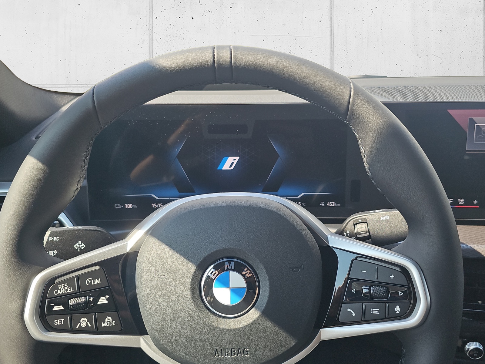 BMW i4 xDrive 40 M Sport-image-12
