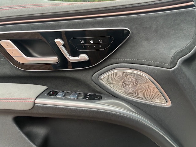 MERCEDES-BENZ EQS 450+ AMG Line-image-9