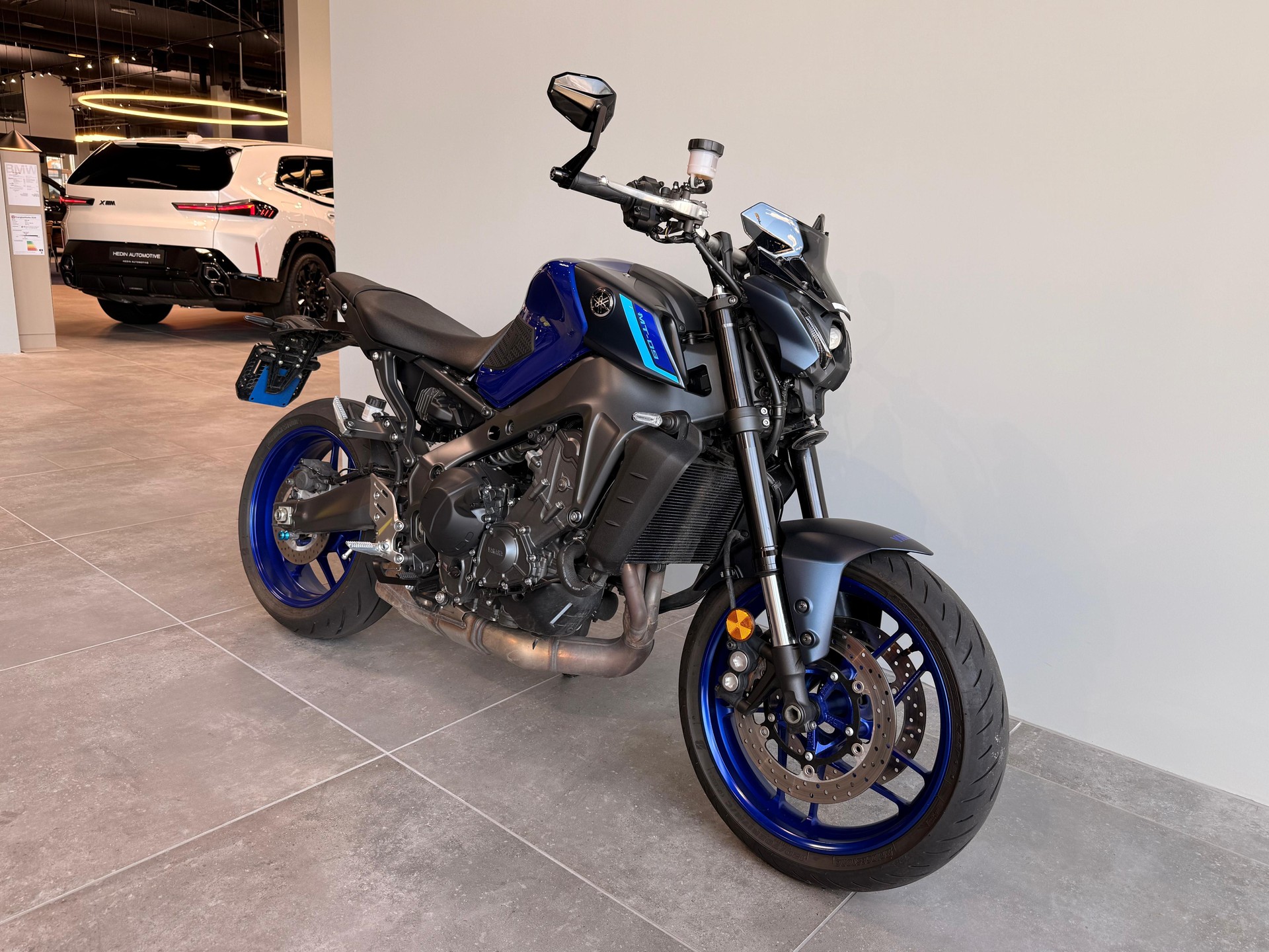 YAMAHA MT-09-showroom-element-3