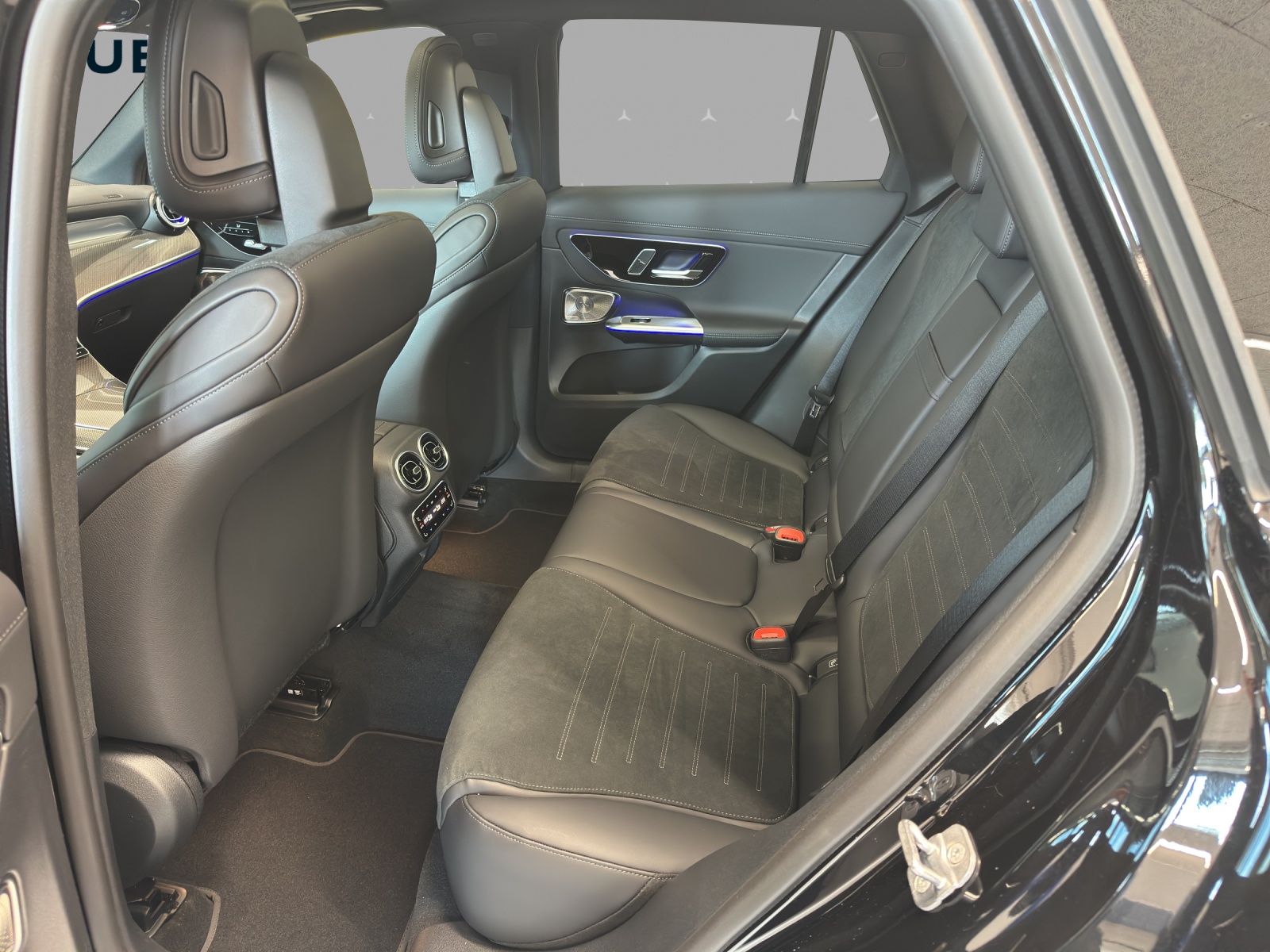 MERCEDES-BENZ GLC 220 d 4Matic 9G-Tronic-image-13