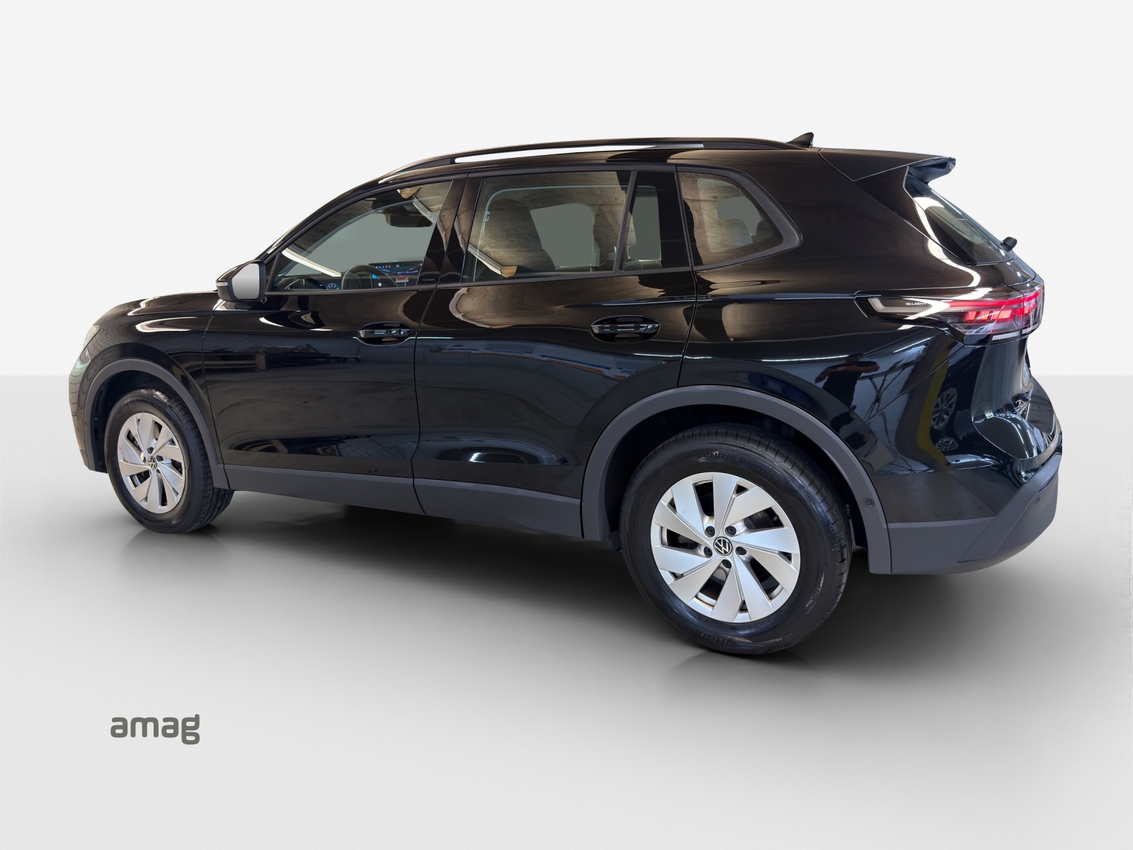 VW Tiguan 2.0 TSI DSG Life 4Motion-image-2