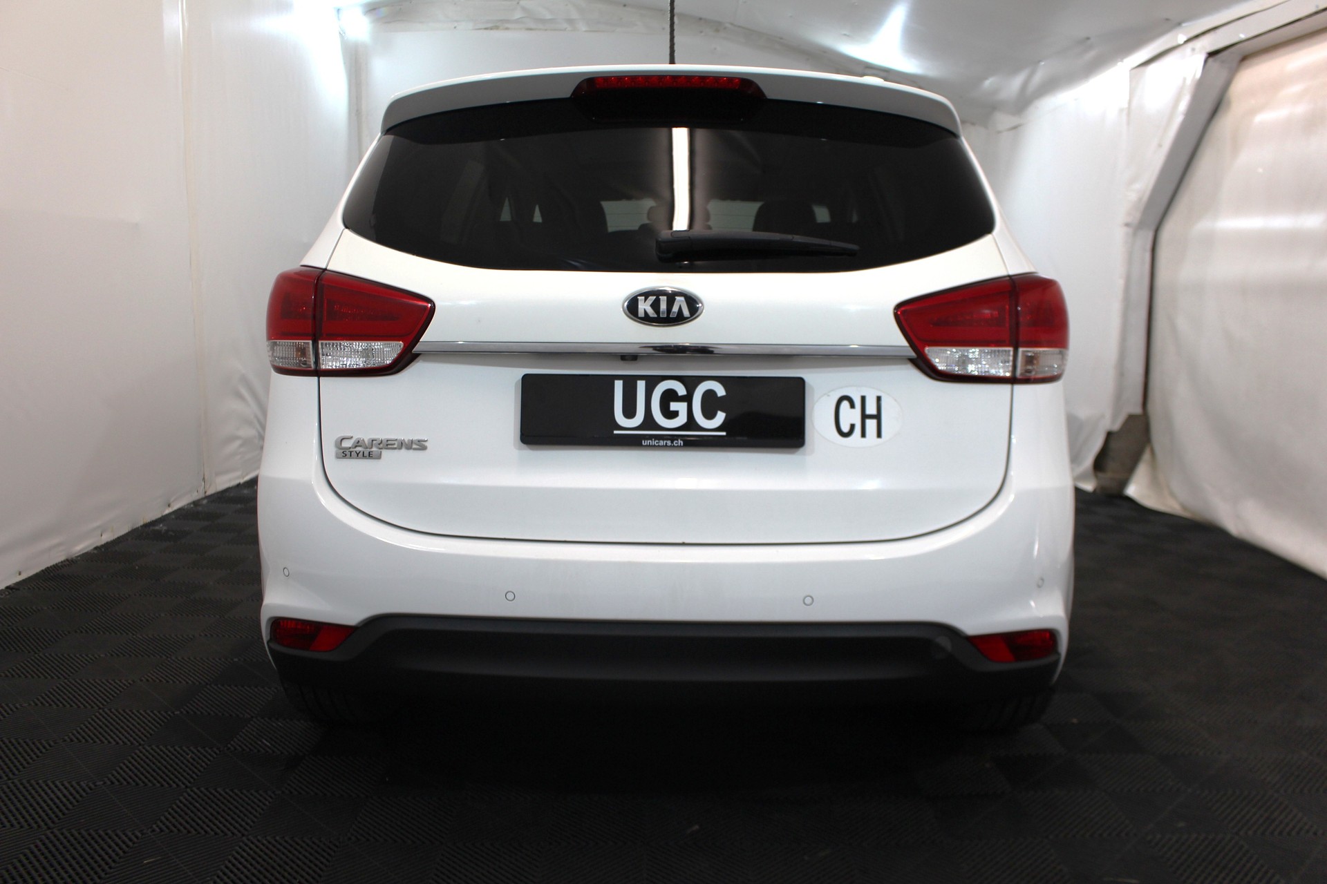 KIA Carens 1.7 CRDi Style-image-4