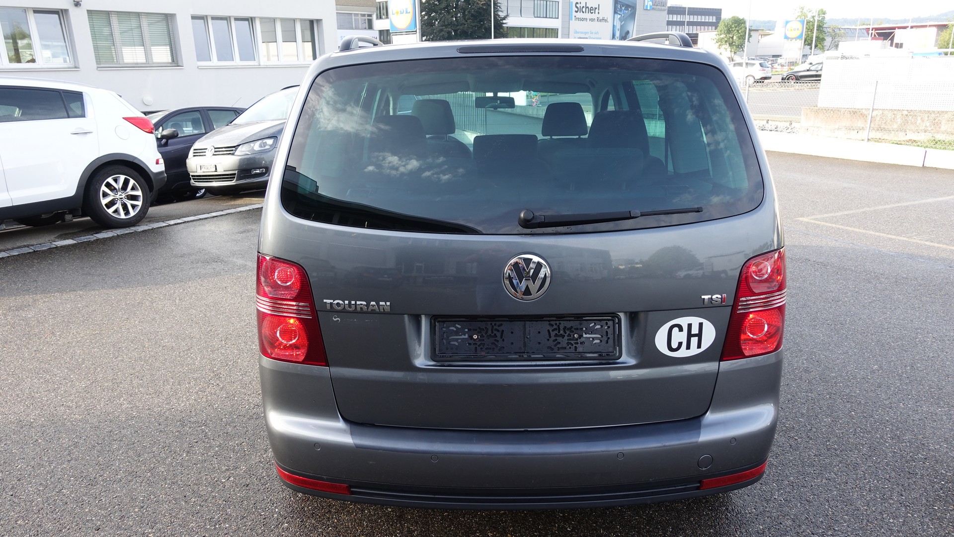VW Touran 1.4 TSI Conceptline-image-11