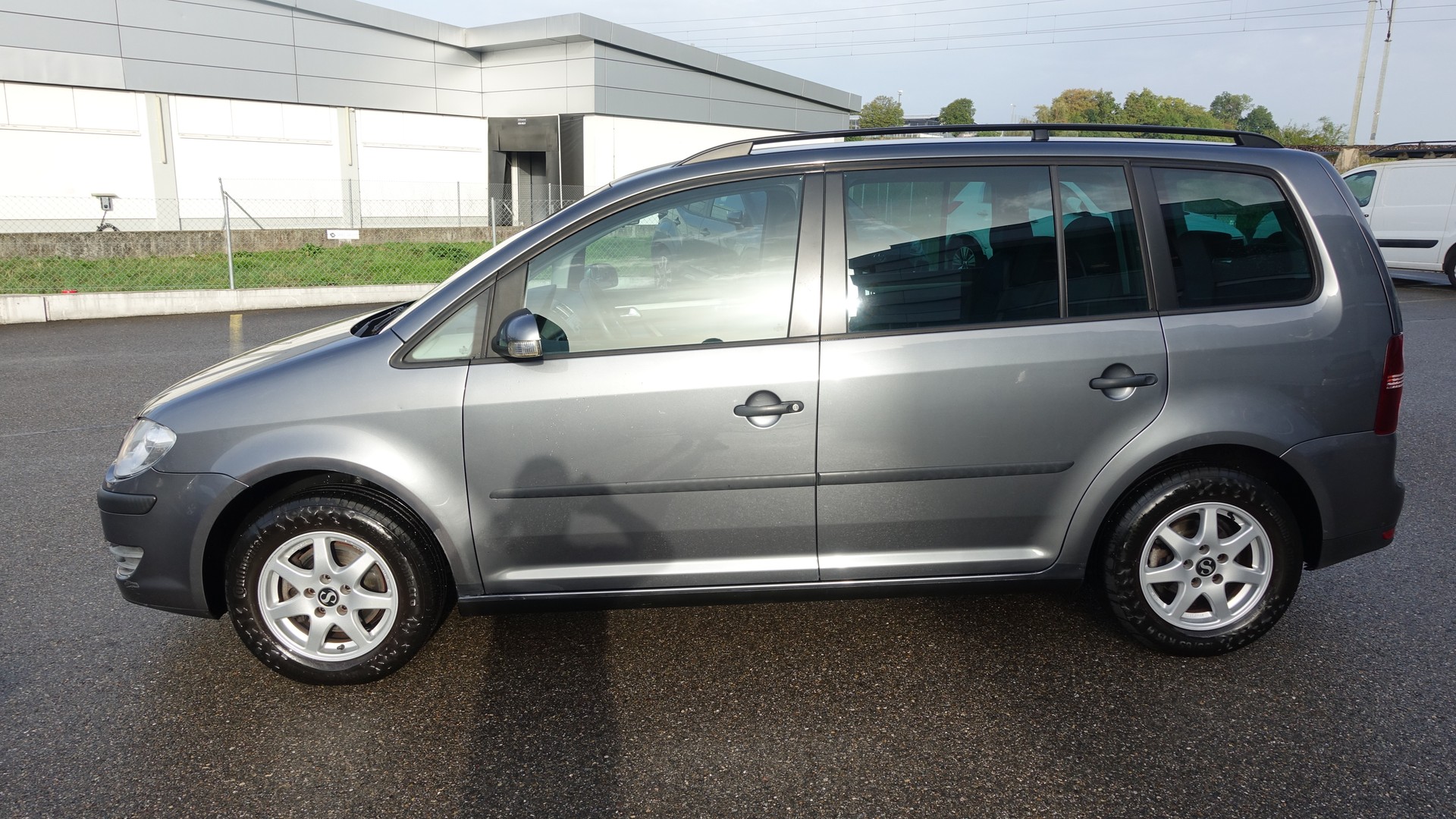 VW Touran 1.4 TSI Conceptline-image-3