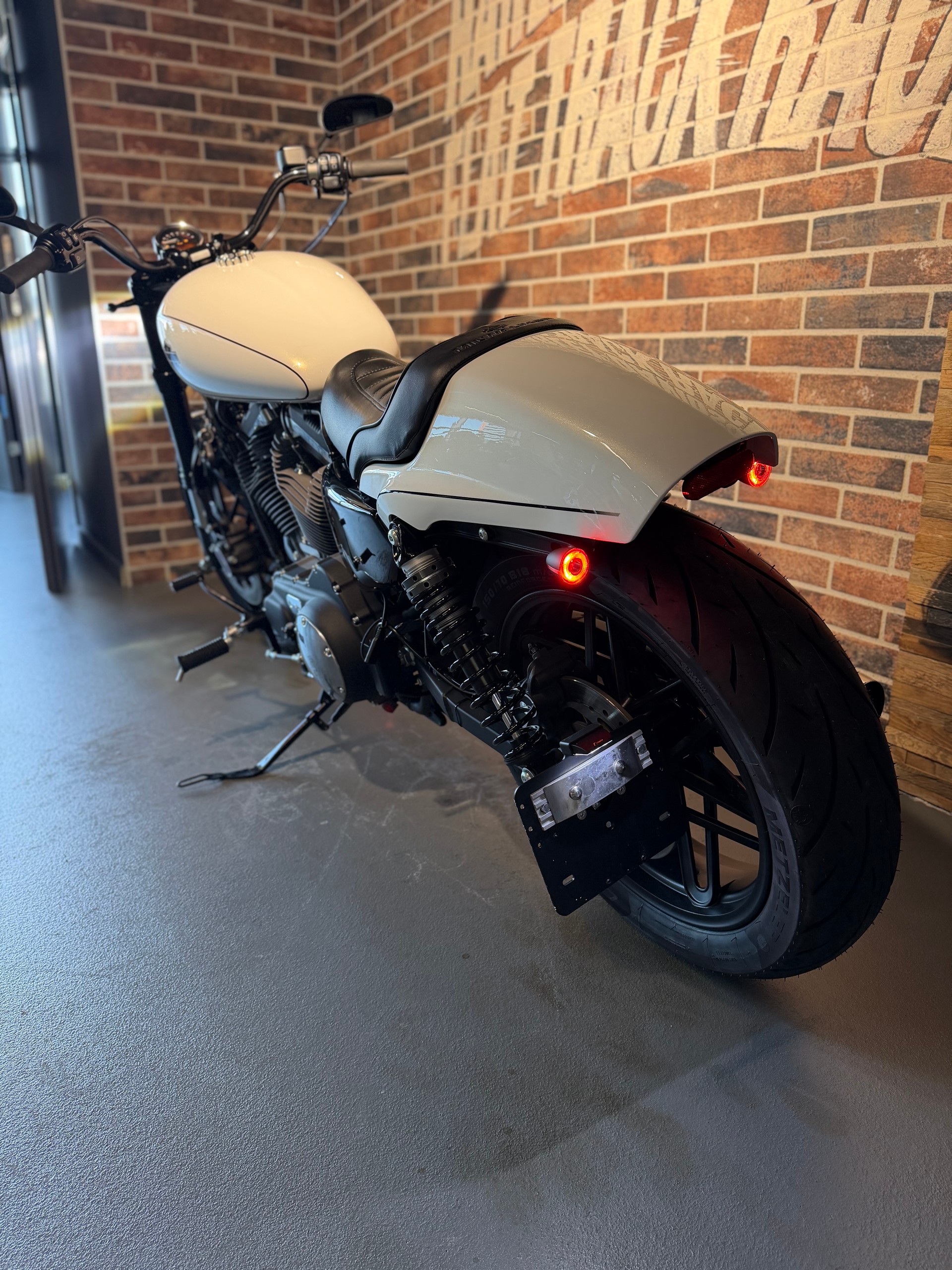HARLEY-DAVIDSON XL 1200 CX Sportster Roadster ABS-showroom-element-3