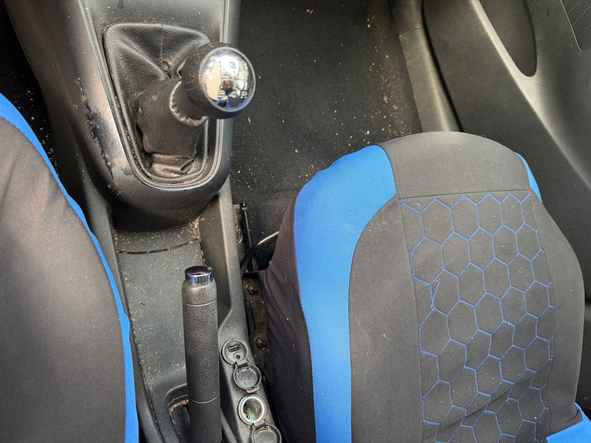CITROEN C3 1.2i Sélection-image-9